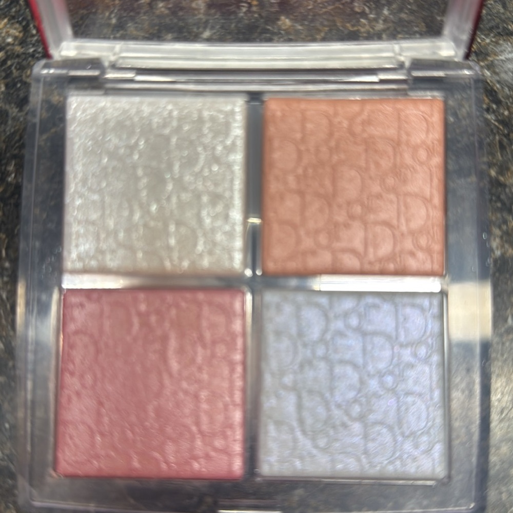 New Dior Backstage Glow Face Palette in 006 Celestial Glow - Picture 4 of 5
